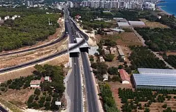 Konya-Mersin yolunda ulaşımı kolaylaştıracak proje tamamlanmak üzere
