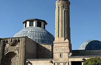 Konya'nın orta yerinde tarihi operasyon! Taş dantel ilmek ilmek yeniden işleniyor