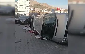 Konya plakalı minibüs Eskişehir'de kaza yaptı: 5 yaralı