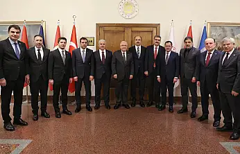 Konya protokolü Milli Savunma Bakanı Yaşar Güler'i ziyaret etti