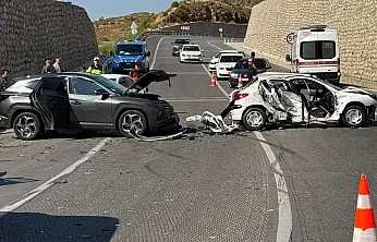 Konya yolunda can pazarı: Ortalığın savaş alanına döndüğü kazada çok sayıda yaralı var!