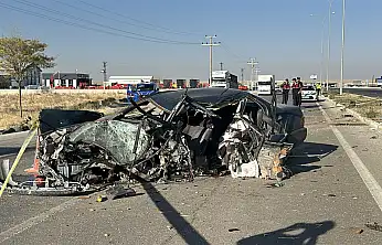 Konya yolunda feci kaza: 2 ölü 2 yaralı!