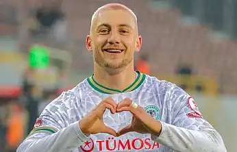Konyaspor'da yıldız futbolcu takıma katıldı!