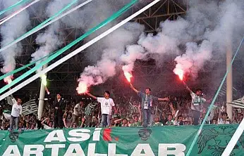 Konyaspor tribünlerinde kartlar yeniden dağıtılıyor! Yeni oluşum merak uyandırdı...