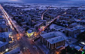 Kulu'da kar yağışı sonrası şehir beyaza büründü!