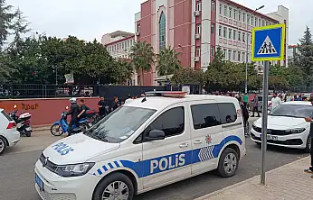 Okulda bıçaklı saldırı: Kız öğrenci yaralandı!