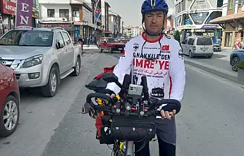 Şehitler diyarından Mekke'ye uzanan yolculukta Konya'da duygulandıran iyilik