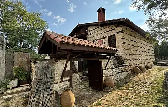 Selçuklu başkenti Konya'yı Akdeniz'e bağlayan tarihi köy, mimarisiyle dikkat çekiyor