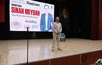 Tarihçi yazar Konya'da konuştu: 'Bu mücadele saraylardan miras kalmadı'