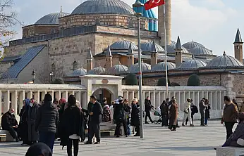 Vuslat günlerinde Konya'da yoğunluk: Mevlana Müzesi doldu taştı