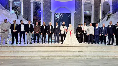 Ali Koçak'ın oğlu Abdurrahman Koçak, Elif Karakaya ile dünyaevine girdi
