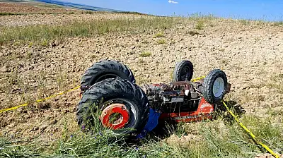 Devrilen traktörün altında kalan çiftçi hayatını kaybetti