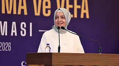 Fatma Betül Sayan Kaya kimdir? Şu anki görevi nedir? Fatma Betül Sayan Kaya eşi nereli? Babası kimdir?