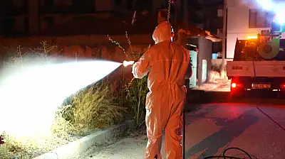 Konya'da arazilerde ortaya çıktı, mahallelere ulaştı! Ekipler havadan müdahaleye başladı