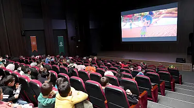 Konya'da çocuklara yarıyıl hediyesi: Tiyatro ve sinema günleri