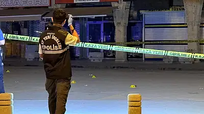 Konya'da hareketli dakikalar: İş merkezi önünde silah sesleri polisi alarma geçirdi!