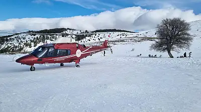 Konya'da kayak keyfi hastanede bitti: Ambulans helikopter sevk edildi