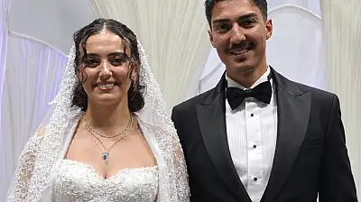 Konya'da Yıldırım ve Akyel ailelerinin mutlu günü