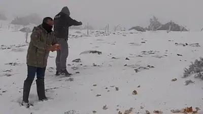 Konya'daki o ilçeye lapa lapa kar yağdı! 15 santimetreyi gördü!