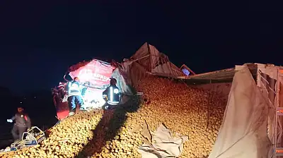 Konya yolunda feci kaza! Süt tankeri ile TIR çarpıştı, 1 ölü