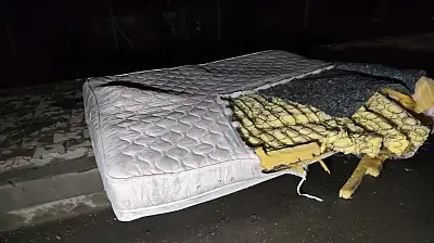 Konya yolunda ilginç kaza! Polis yatağın sahibini arıyor