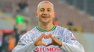 Konyaspor'da yıldız futbolcu takıma katıldı!