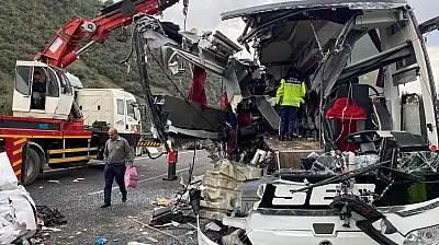 Otobüs kazası yürekleri dağladı: Down sendromlu Eda hayatını kaybetti!