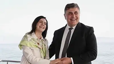 Öznur Tugay kaç yaşında? Kimdir? Cemil Tugay'ın eşi kimdir? Çocukları kimler?