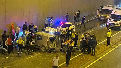 Konya'da alt geçitte kaza! 1'i ağır 7 kişi yaralandı
