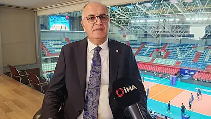 Mehmet Akif Üstündağ kimdir? Mehmet Akif Üstündağ eşi kimdir? Mehmet Akif Üstündağ voleybol oynadı mı?