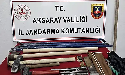 Kaçak kazı yapan 5 şahıs suçüstü yakalandı