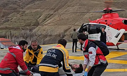 Rahatsızlanan kişi ambulans helikopterle Van'a nakledildi