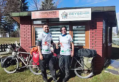 İki teker üstünde iki yıl: Fransız çift Konya'da mola verdi