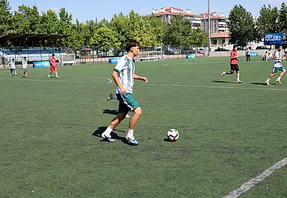 Karatay'da yaz tatili böyle geçiyor! Kur'an kursu öğrencileri kıyasıya yarıştı