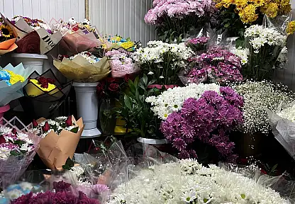 Konya aşka büründü: Güller ve buketler sokakları renklendirdi