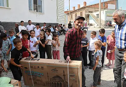 Konya'da 13 bin çocuğa bisiklet sevinci
