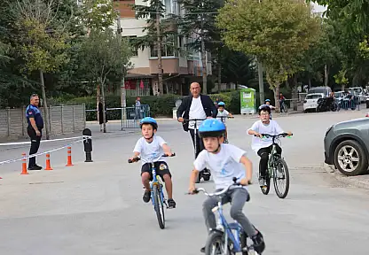 Konya'da çocukların bisiklet heyecanı mahalleleri sardı