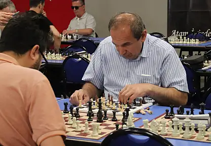 Konya'da hamleler şampiyonluk için yapılıyor
