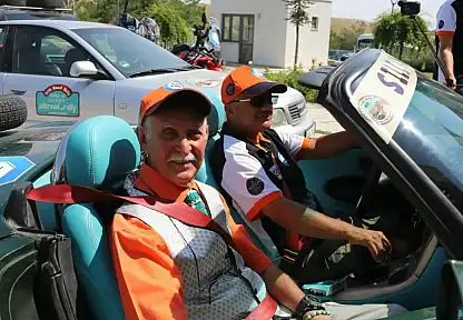 Konya'da huzurevi sakinlerine ralli heyecanı