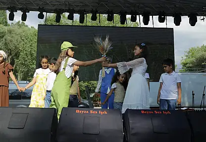 Konya'da Kiraz Festivali renkli görüntülere sahne oldu