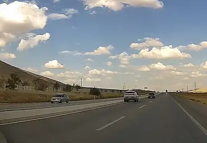 Konya'da ölümcül hata! Ters yönden gelen otomobil faciaya davetiye çıkardı