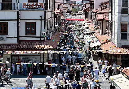 Konya'da Pazar gününe kadar sürecek alışveriş şöleni başladı, saatlere dikkat!