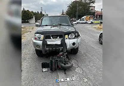 Konya'da pikap ile motosiklet çarpıştı: 1 yaralı
