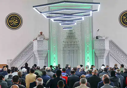Konya'da sanayi esnafının beklediği cami dualarla ibadete açıldı