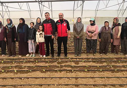Konya'da tarlanın emekçi kadınları unutulmadı
