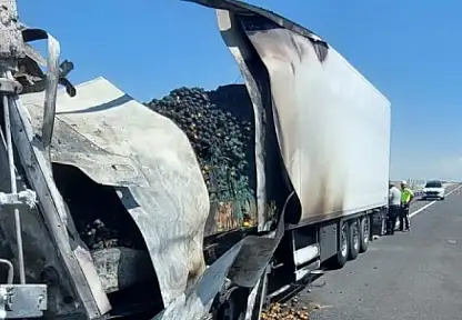 Olayın adresi Konya... sebze yüklü TIR alevlere teslim oldu!