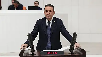 Barış Bektaş: Cumhuriyet toplumumuzu bir araya getiren güçlü bir harçtır