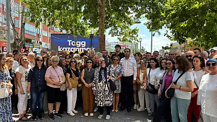CHP Konya teşkilatlarında istifa depremi: İlçe yöneticileri 'Yeni Parti'ye geçti