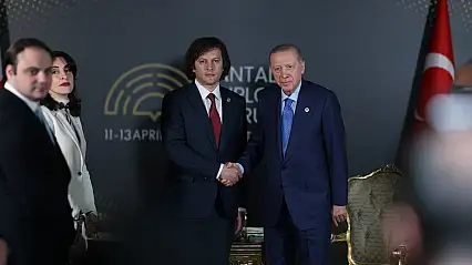 Cumhurbaşkanı Erdoğan, Gürcistan Başbakanı Kobakhidze ile Antalya'da görüştü