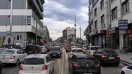 Konya'da trafik sorununa yönelik dikkat çeken çözüm önerisi!